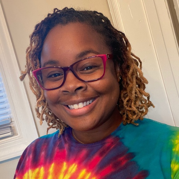 Meet your Posher, Roxanne - Picture 1 of 1